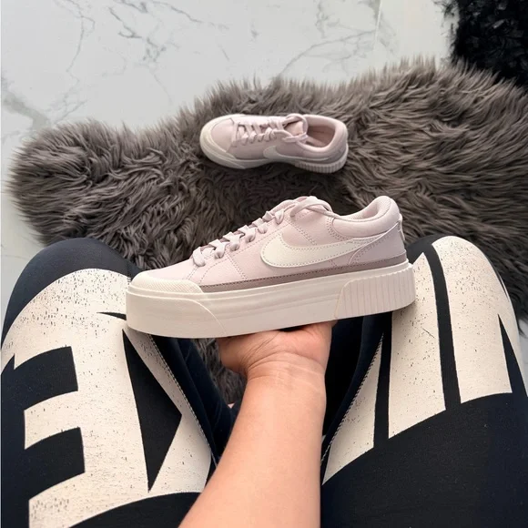 Nike court Legacy Lift - Picture 1 of 8